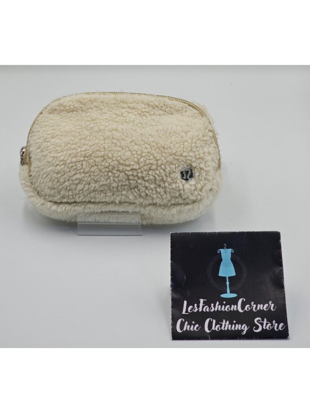 NWOT Lululemon Women's Beige Sherpa Fleece Belt Bag Crossbody Waist Pack  4567 - Picture 3 of 12